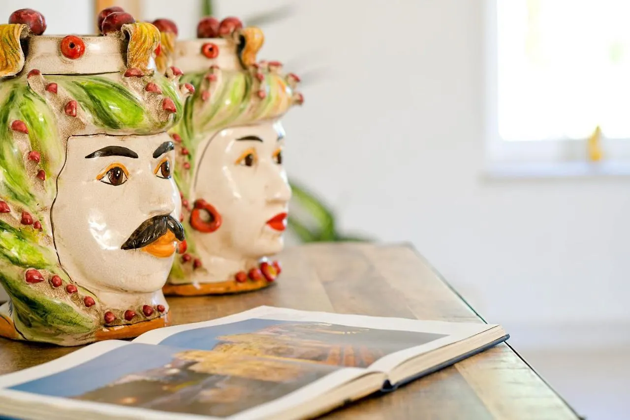 Luccicamare Family-Run Beb Bed and Breakfast Noto Italien